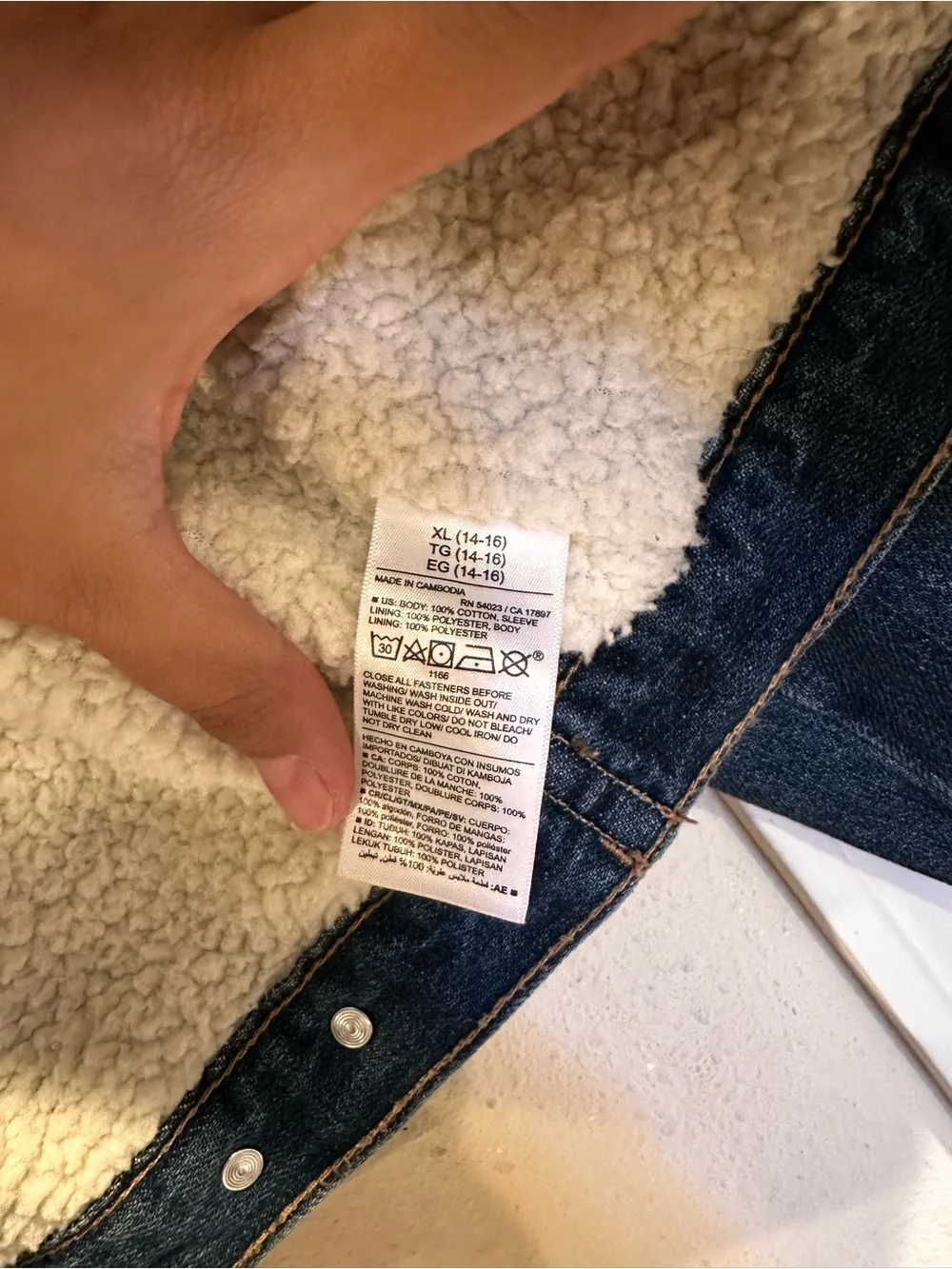 Old Navy Dark Blue Sherpa-Lined Denim Jacket for Kids Size XL 0497